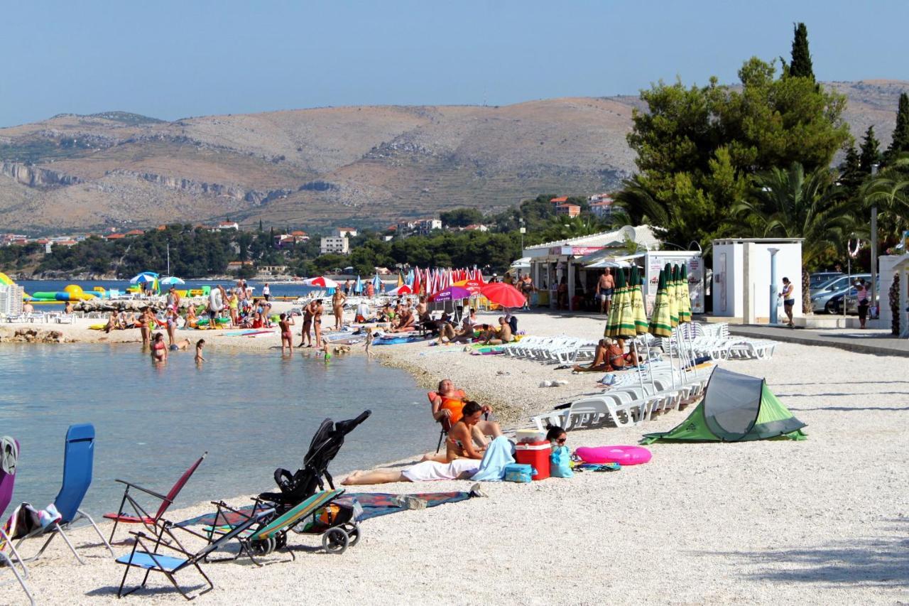 Apartment Okrug Gornji 1069A Trogir Bagian luar foto