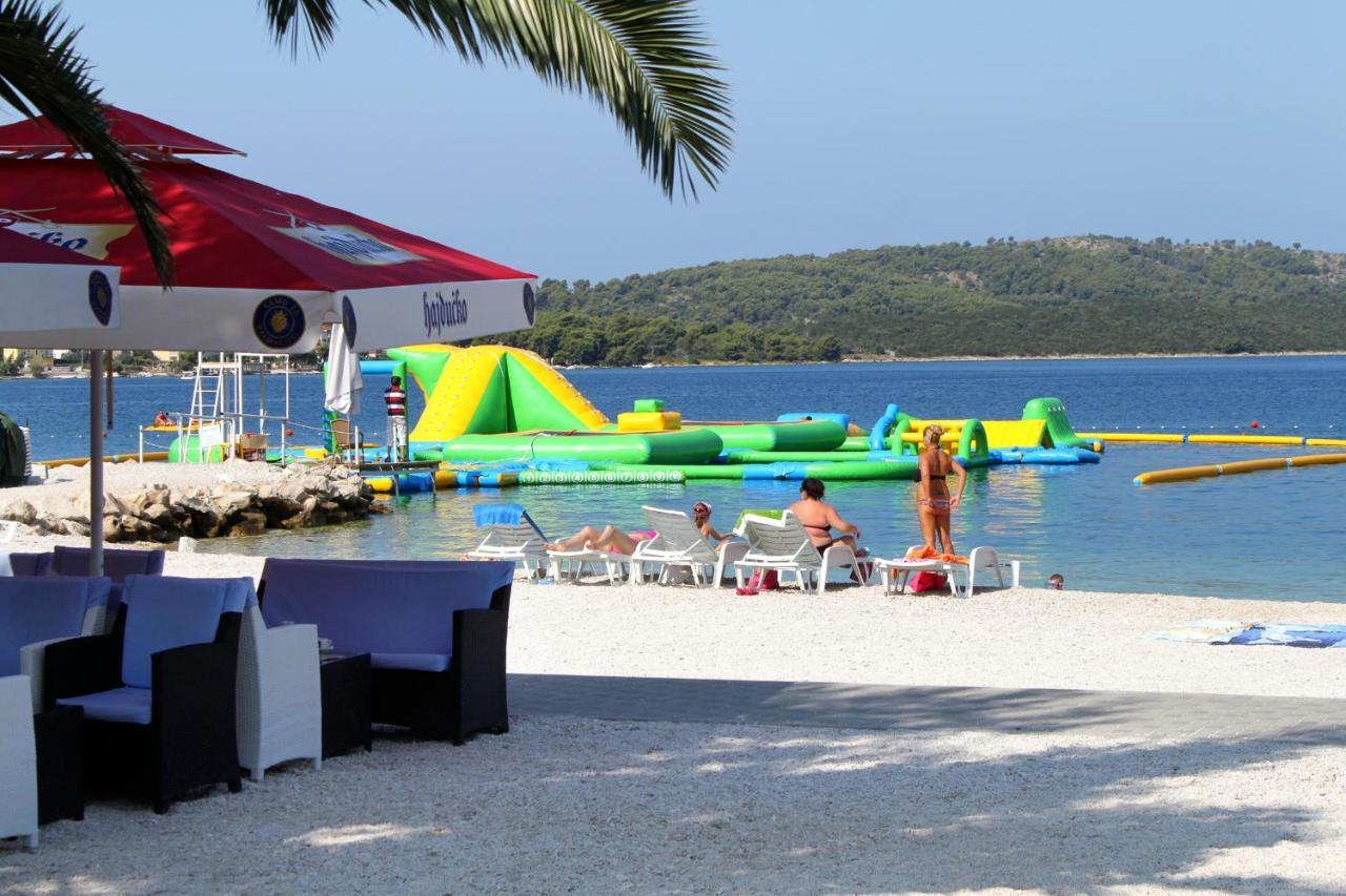 Apartment Okrug Gornji 1069A Trogir Bagian luar foto