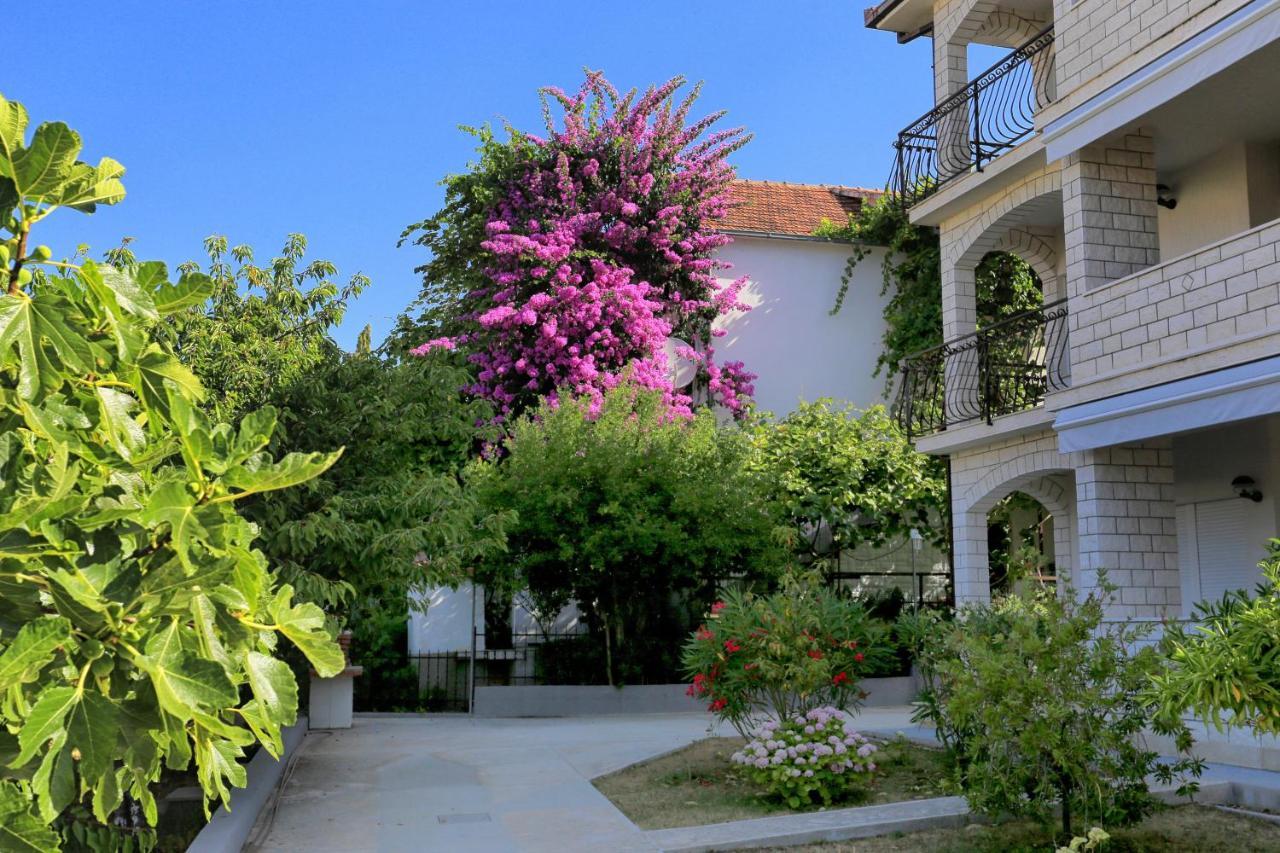 Apartment Okrug Gornji 1069A Trogir Bagian luar foto