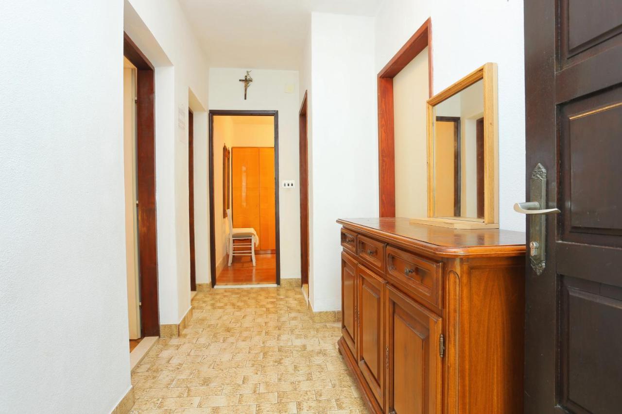 Apartment Okrug Gornji 1069A Trogir Bagian luar foto