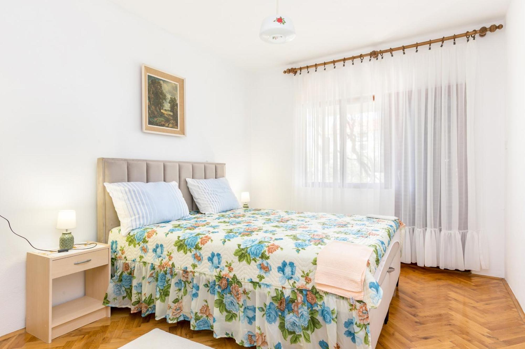 Apartment Okrug Gornji 1069A Trogir Bagian luar foto